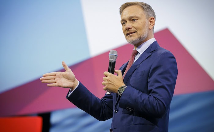 Versicherer sehen erneuten Streit ums Rentenpaket II kritisch