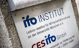 Stimmung in der Versicherungswirtschaft steigt