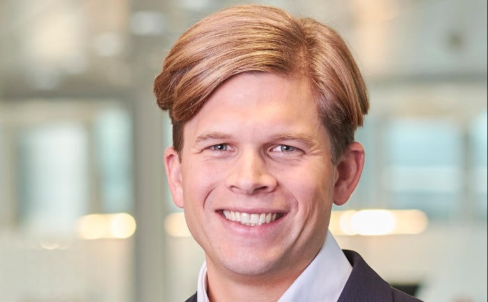 Finanzberater: Ältere Kunden und KI verändern den Alltag
