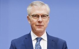 Junge Leute: 56 Prozent des Erwerbseinkommens für Sozialbeiträge