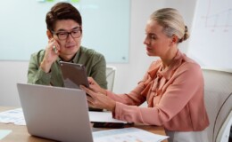 Bürger würden mehr als 600 Euro für Honorarberatung zahlen