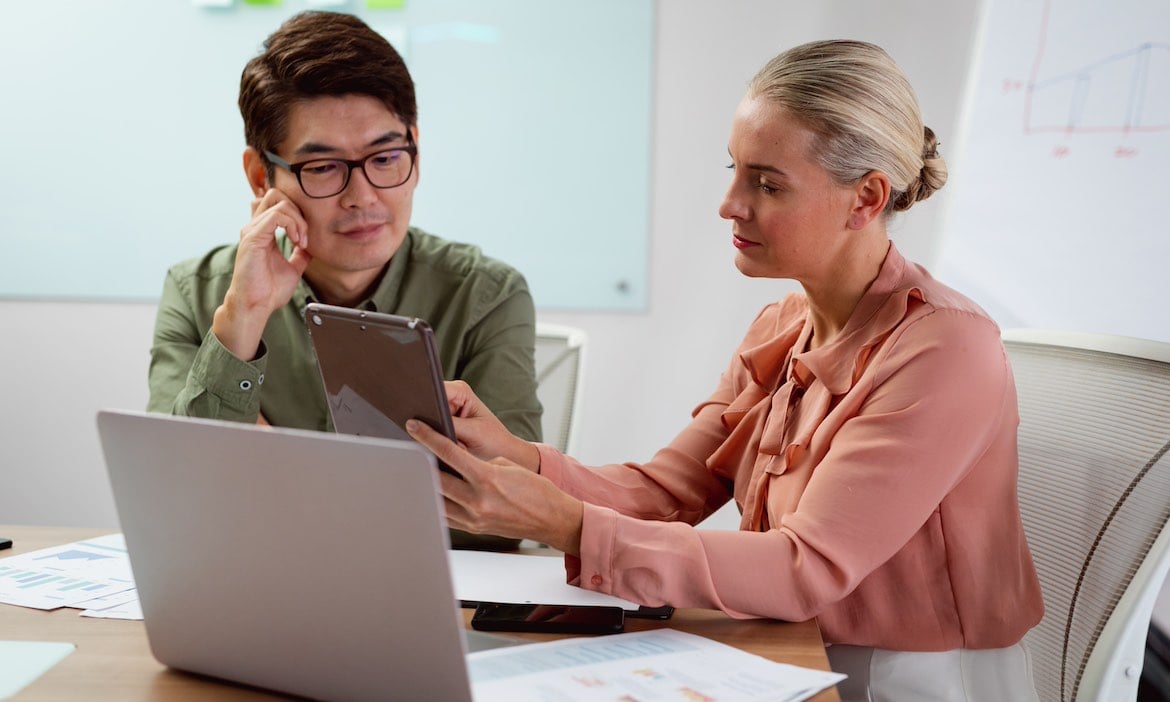 Bürger würden mehr als 600 Euro für Honorarberatung zahlen