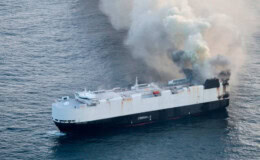 Erneuter Schiffsbrand – GDV für besseren Brandschutz auf See