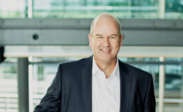 Huk-Coburg übernimmt Neodigital Autoversicherung komplett