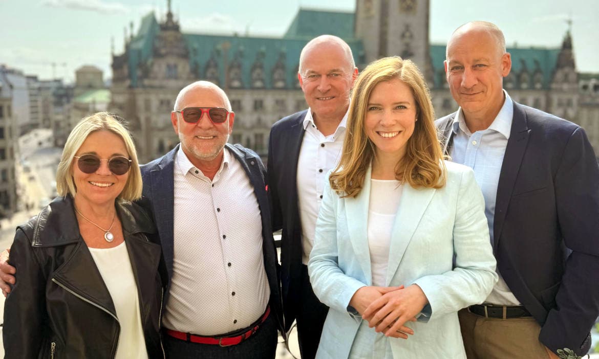 Hans John Versicherungsmakler übernimmt Conav Consulting