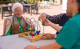Was Versicherte über Pflegeversicherungen wissen sollten