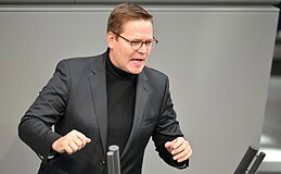 Staatssekretär schlägt Basistarif in der GKV vor