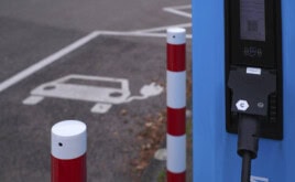 E-Auto-Fahrer finden das Ladenetz ganz in Ordnung