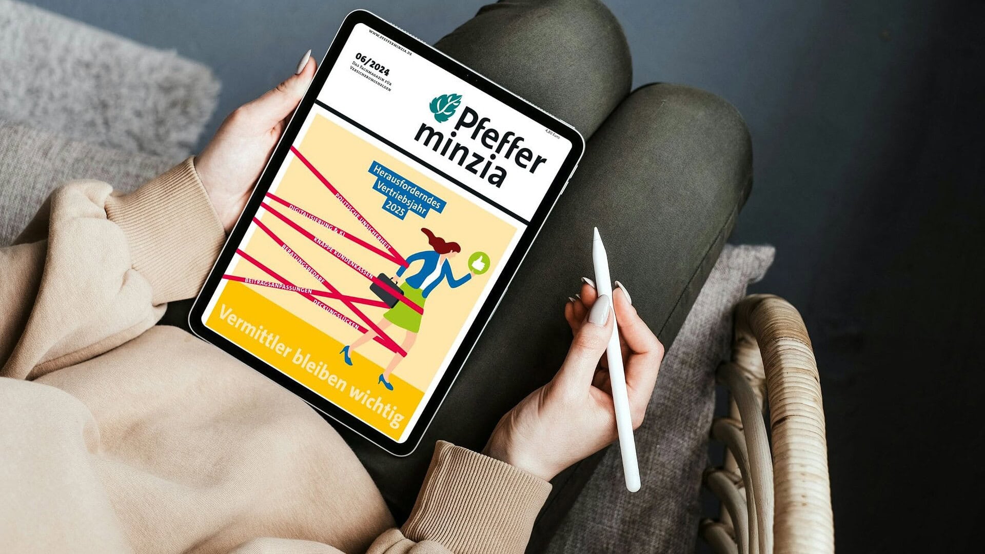 Smartphone mit Pfefferminzia.de Finanzinformationen, digital, bequem, Finanzberatung, online, nachhaltige Finanzplanung, Mobil, Nutzerfreundlich, innovative Beratung, Finanztools.