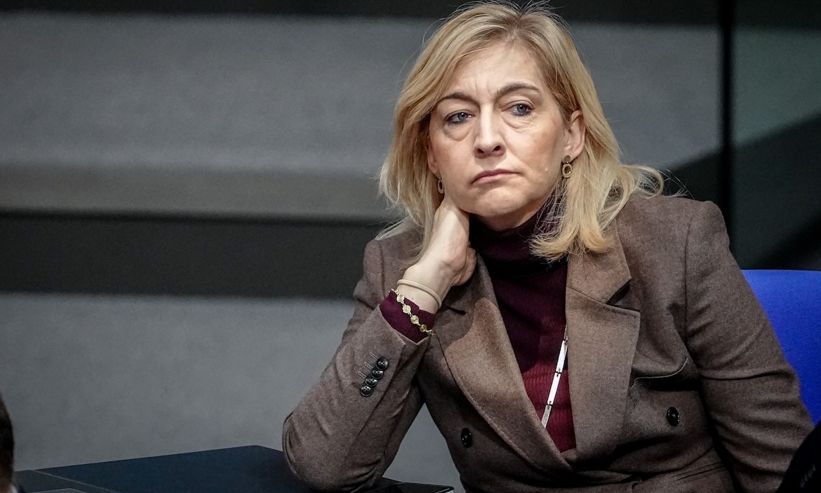 15 Jahre Erfahrung in der Finanzberatung, Expertin für Altersvorsorge und Vermögensplanung.