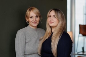 Susanne Bartels und Samira Harkat gründeten gemeinsam das Maklerinnenkollektiv Feminin Finance. 