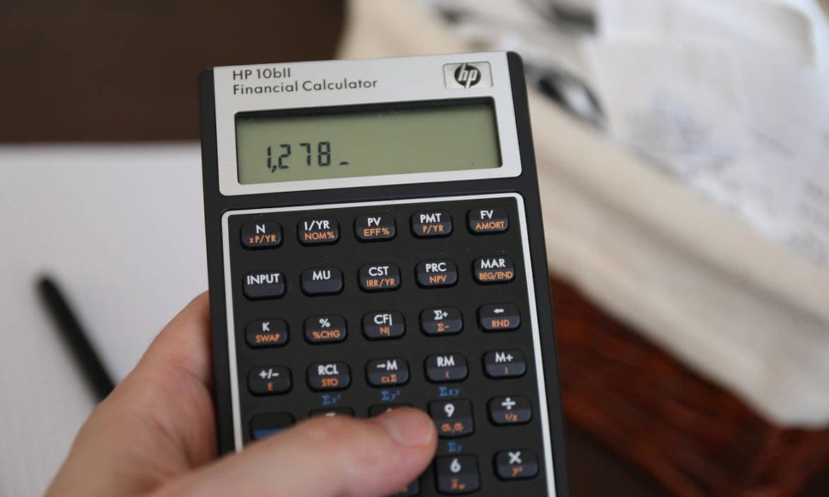 Finanzrechner: Bei FWU-Verträgen drohen Abzüge, die es zu verhindern gilt