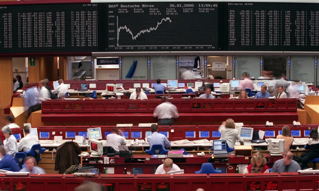 Dax im Januar 2000 auf Rekordjagd: Was wäre, wenn man kurz vorm Crash gekauft hätte?