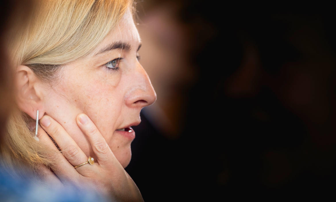 Gesundheitsministerin Nina Warken (CDU): Steigender Pflegebeitrag für Kinderlose?