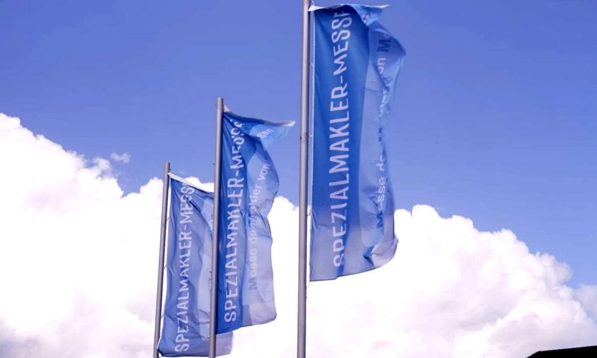 Flaggen der Spezialmaklermesse in Linstow