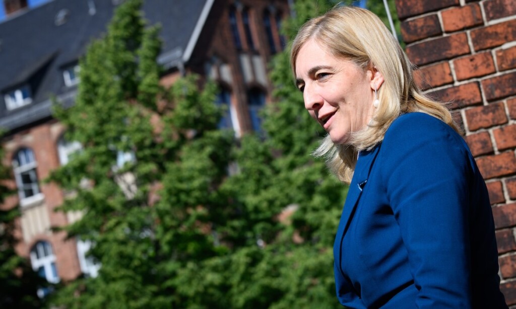 Nina Warkens Großprojekt – die Reform der GKV – wird Thema auf unserem dritten Heftgeflüster sein.
