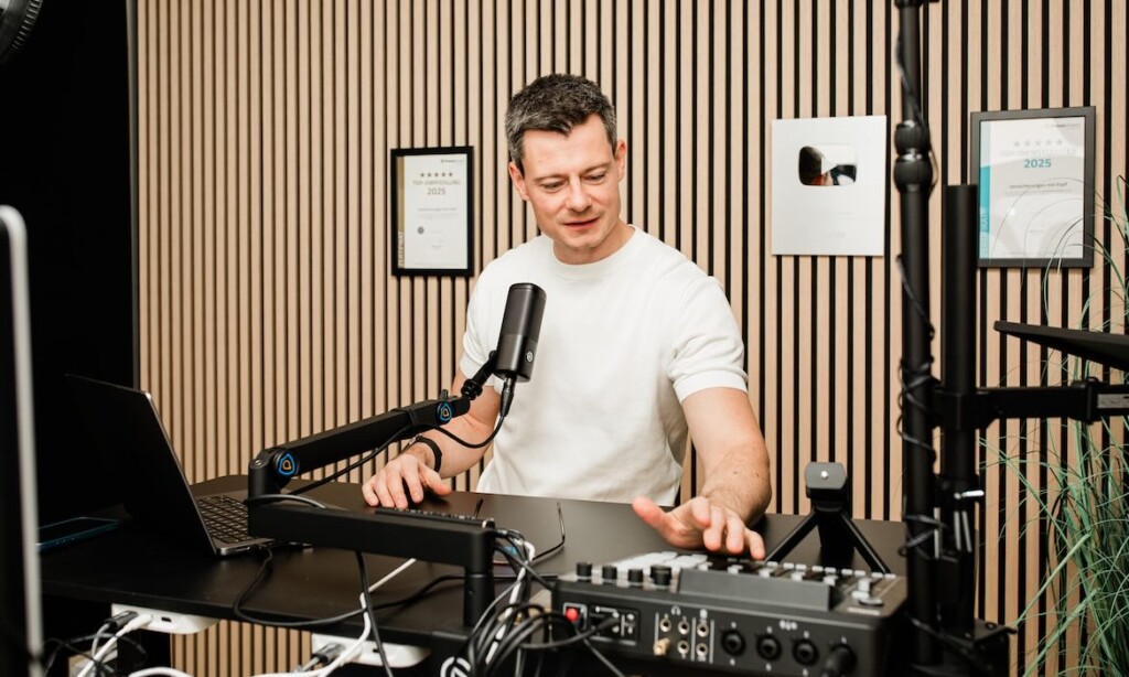 Diese Woche zu Gast im Podcast: Mit Bastian Kunkel von Versicherungen mit Kopf gehen wir auf neue Regeln für Finfluencer ein.