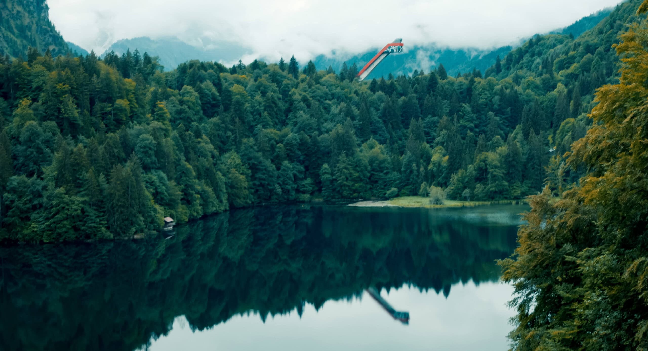 Wir sehen die Skiflug-Schanze von Oberstdorf (Foto: Nick Bruckner)