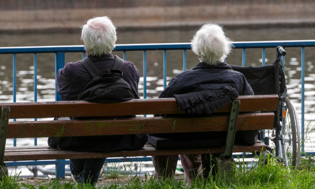 Rentner am Rhein: Mehr Frührentner verdienen sich was hinzu