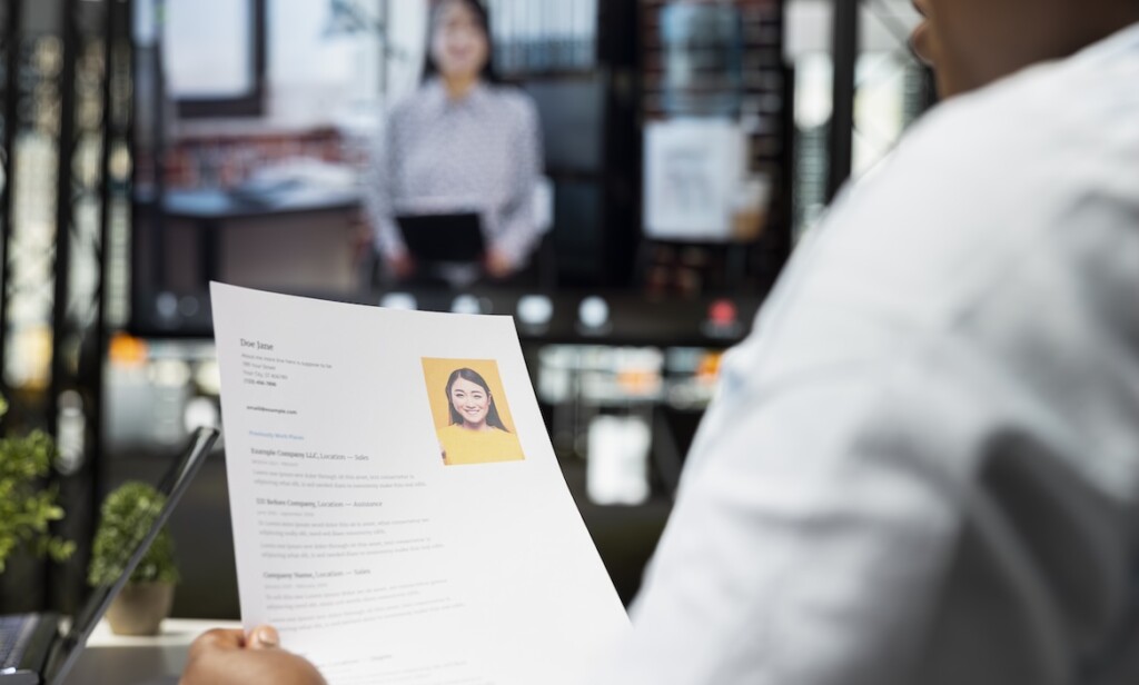 Arbeitgeber mit Bewerbung: Servicevalue und F.A.Z. Institut haben „Deutschlands begehrteste Arbeitgeber 2026" gekürt.
