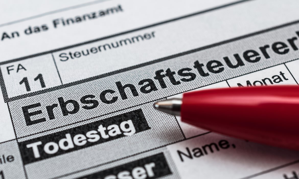 Erbschaft- und Schenkungsteuer können übertragenes Vermögen erheblich reduzieren.