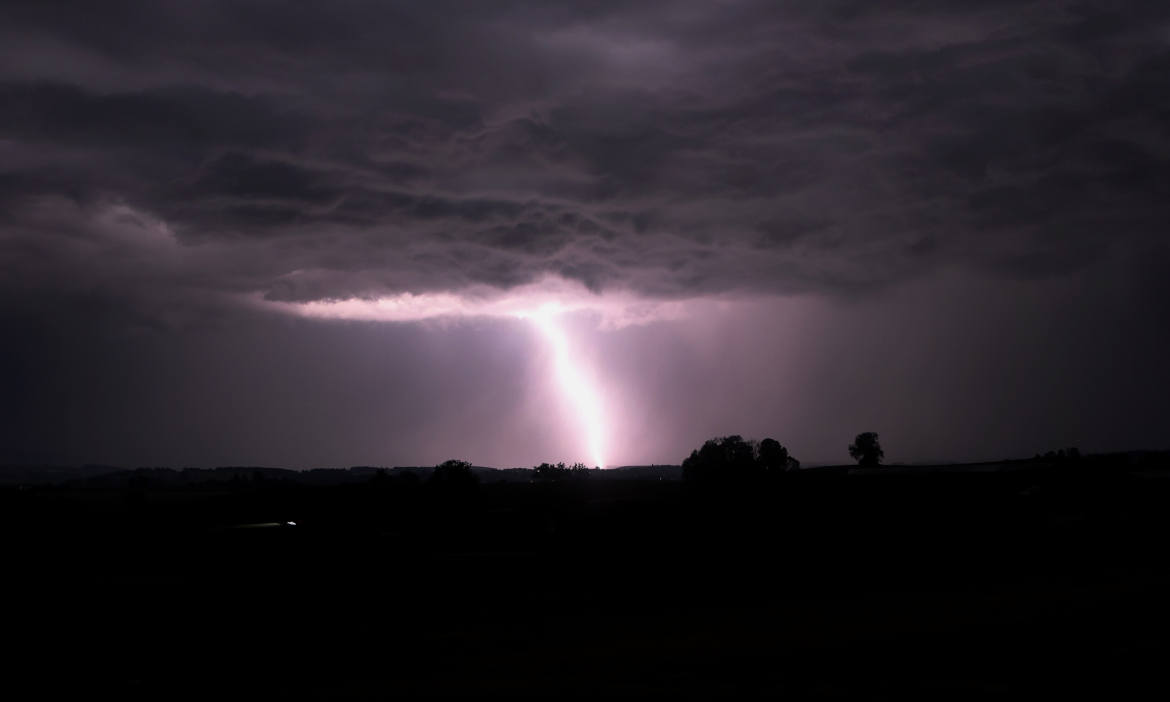 Kräftiges Gewitter in Bayern Ende Juni: Recht ruhiges erstes Halbjahr
