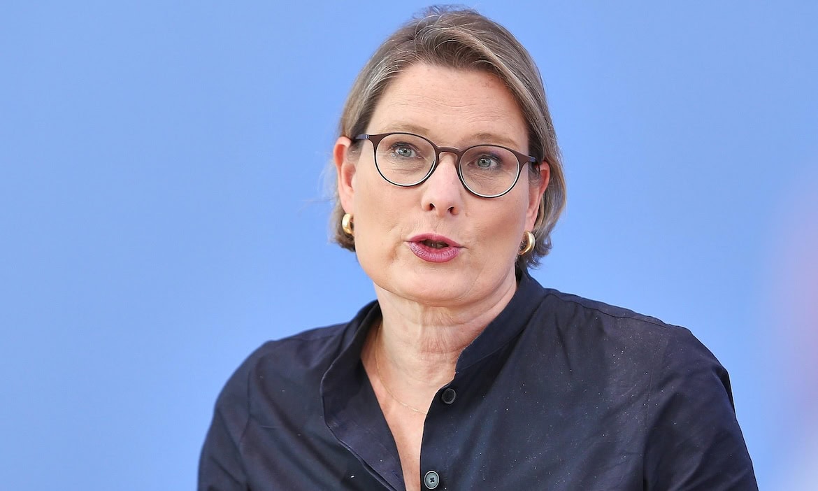 Bundesjustizministerin Stefanie Hubig (SPD) will Änderungen bei der KFZ-Haftpflicht umsetzen.