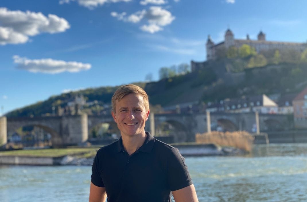 Daniel Dietrich, Inhaber der Beamtenberatung in Würzburg, ist auf die Beratung von Beamten spezialisiert.