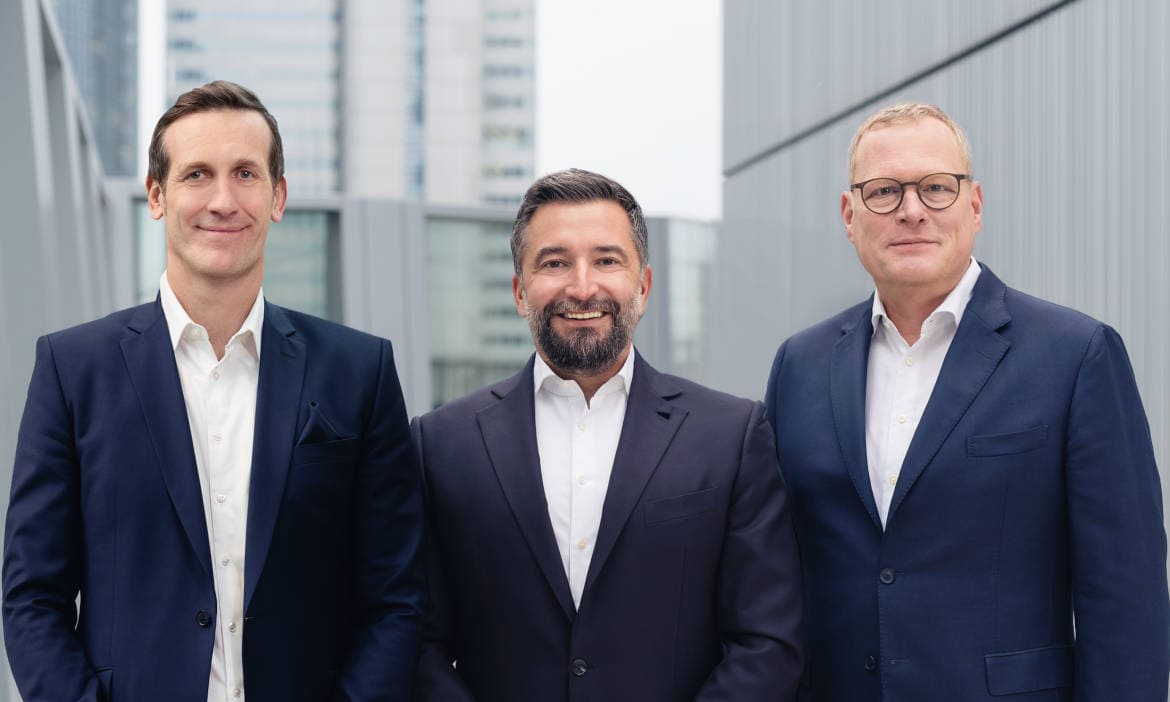 Partner (v.l.n.r.): Dominik Hennen (Deutsche Bank), Dirk Goergen (DWS), Carsten Schildknecht (Zurich Gruppe Deutschland)