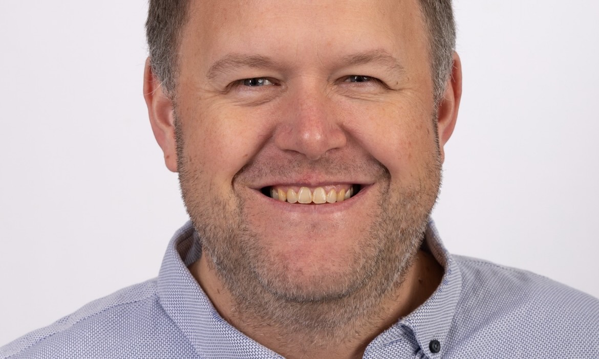 Dr. Josef Scheiber ist promovierter Pharmazeut und Bioinformatiker.